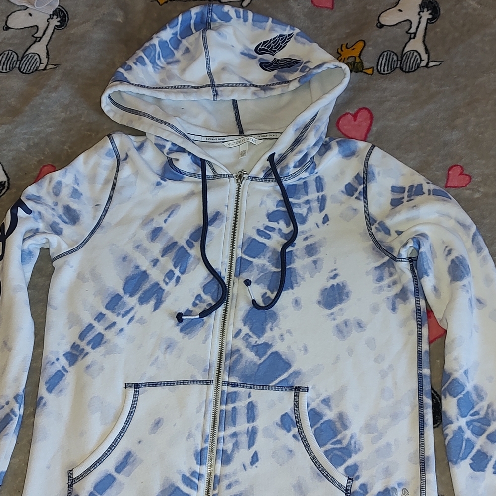 Victoria's Secret Blue and White Tie-Dye Hoodie